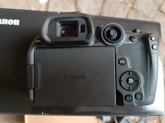 Canon EOS R7 v záruce - 2