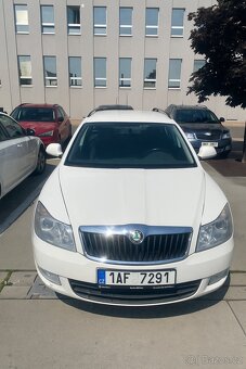 Škoda octavia 2 facelift nafta ČR 2.maj Serv.kniha - 2