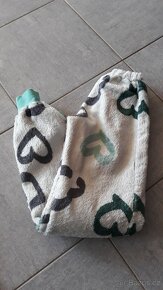 Teplé pyžamo vel 122/128 - 2