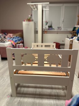 Dětská postýlka Ikea pro holčičku - 2