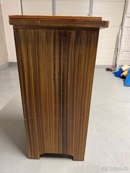 Starožitná skříňka - noční stolek - 2