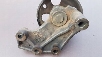 Koupím držák vrtule pro Jeep Cherokee KJ 2.8 CRD - 2