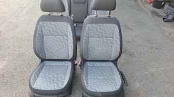 Škoda Roomster / Fábia II - 2