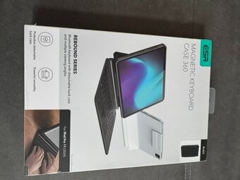 ESR Rebound Magnetic Keyboard Case 360 - 2