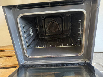 Vestavná trouba AEG - 2