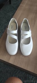 Bílé boty vel. 38 - 2