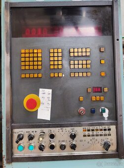 SPT32 horizontální soustruh - 2