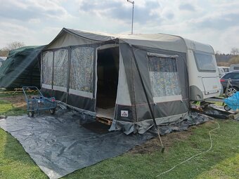 Předstan ke karavanu - 2