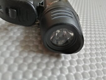 Přední světlo - 2