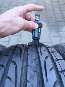 Letní pneu 215/45/16 - 2
