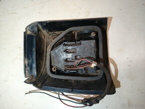 Zadní pravá lampa Volkswagen Passat B3 Variant - nepoškozená - 2