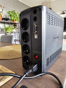 CyberPower VP700ELCD - 2