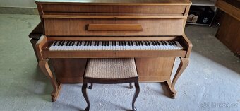 Piano August Förster chippendale - Petrof - 3 ped REZERVACE - 2
