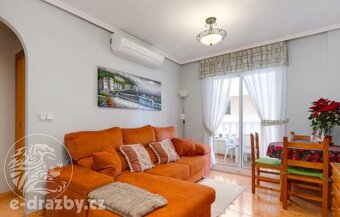 Apartmán 54 m2 se dvěma ložnicemi a bazénem v Nueva Torrevie - 2