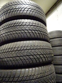 Zimní pneu Bridgestone, 225/60/17, 4 ks, 5,5-6 mm - 2