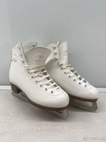 Brusle Botas Juliet č.33 - 2