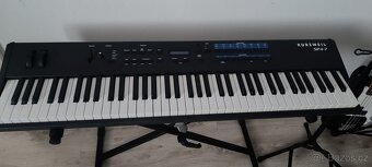 Kurzweill SP 4-7 76 kláves - digitální stage piano - 2