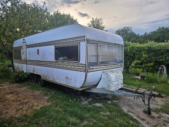Karavan 8,2m bez tp - 2