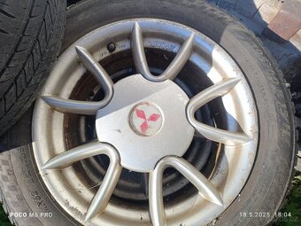 195/60 R15 - 2
