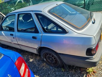 FORD SIERA 1.8 i YOUNG TIMMER - 2