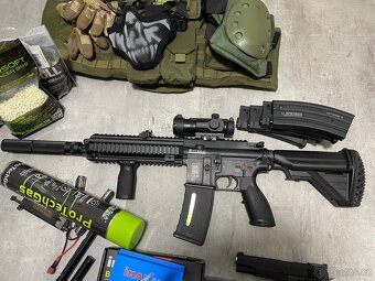 Prodám airsoft výbavu Specna Arms SA-H02, WE HI-CAPA - 2