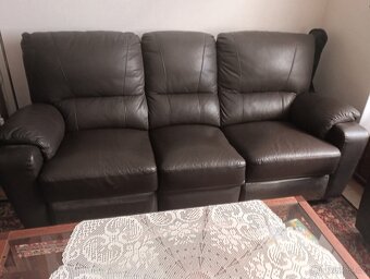 Trojmístní a dvojmístní sedačky i se stolkem - 2