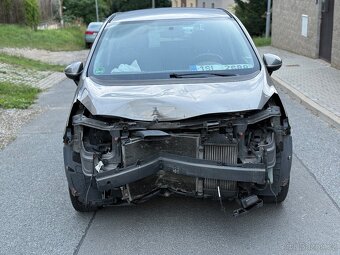 Opel Meriva B 1.7CDTi Havarovaný - 2