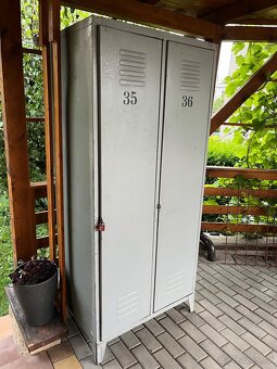 Prodám plechovou skříň - 2