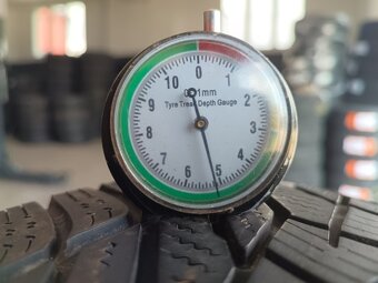 225/40 R18 HANKOOK (2921). - 2