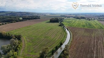 INVESTIČNÍ TIP – zemědělské pozemky u Baťova kanálu – 18,5ha - 2