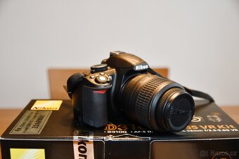 Nikon D3100 + Nikkor AF-S 18-55mm - 2
