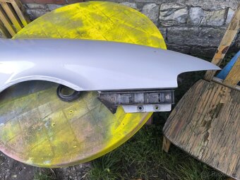 Pravý blatník Seat Toledo 1m leon - 2