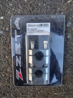 Mix věcí z motokrosu. - 2