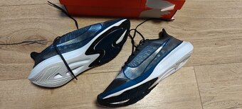 Nike Zoom Gravity 28,5 cm - 2