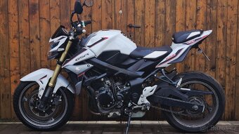 SUZUKI GSR 750 2014 - 2