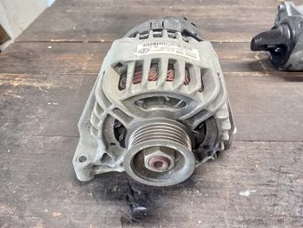 Fiat Stilo 1.4i 70kw alternátor 51714791 - 2