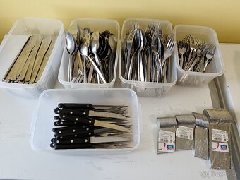 příbory do restaurace - 2