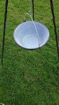 Kotlík na guláš trojnožka - 2