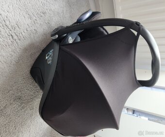 Auto sedačka pro kojence - 2