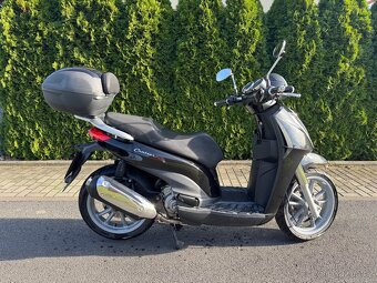 Piaggio Cruiser 300i - 2