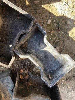 Forma na zamkovou dlazbu - 2