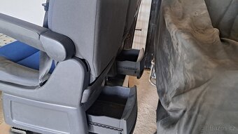 OTOČNÁ SEDAČKA+STOLEK MULTIVAN T5,T6. - 2