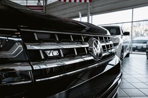Volkswagen Atlas - 2