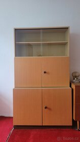 Třídílná knihovna - 2