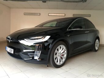 Tesla Model X Performance, 7 sedadel - 2