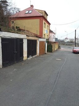 Pronajmu garáž - 2
