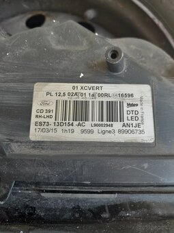 Přední pravé světlo Ford Mondeo mk5-ES73 13D154-AC - 2
