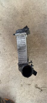 Prodám intercooler se snímačem tlaku, passat b5 - 2