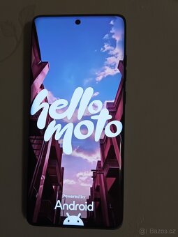 Prodám Motorola Edge 50 Fusion 5G, 8/256 GB Forest Blue - 2