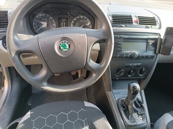 Škoda Octavia - 2